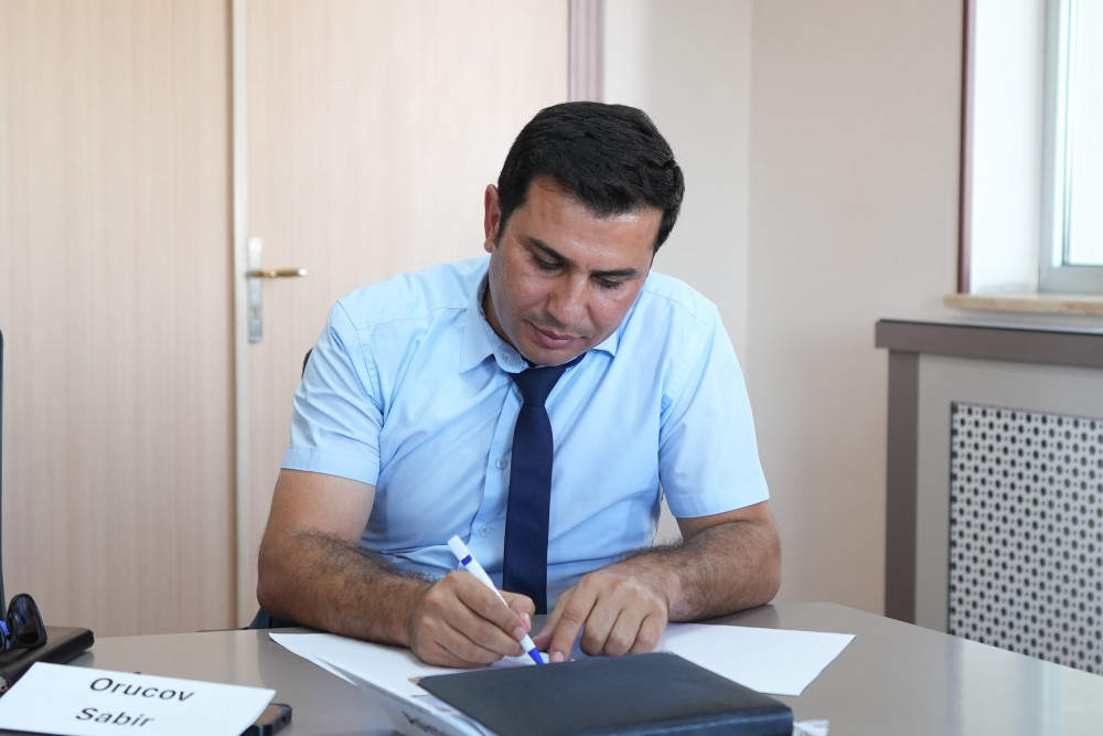 Naxçıvanda rəhbərlər üçün inkişaf proqramı başa çatıb<font color=red> - FOTOLAR</font>
