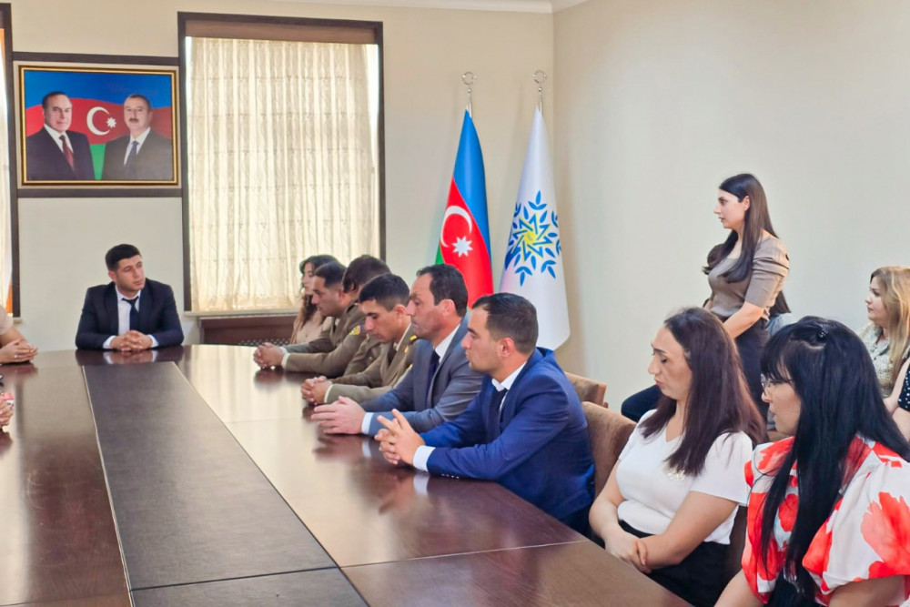 Şahbuzda “Effektiv ünsiyyət və liderlik bacarıqları” mövzusunda təlim keçirilib<font color=red> - FOTOLAR</font>