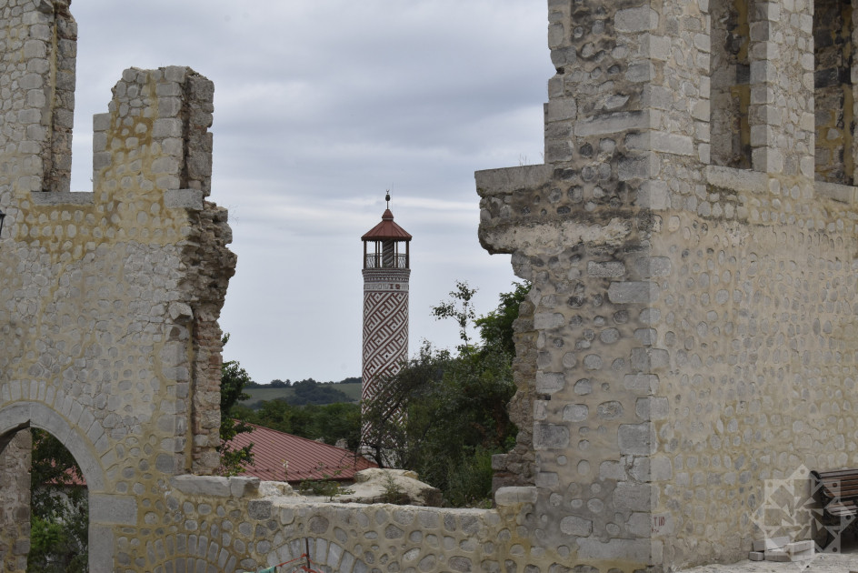 Diplomatik xidmət orqanlarının rəhbərləri Şuşa şəhəri ilə tanış olublar<font color=red> - FOTOLAR</font>
