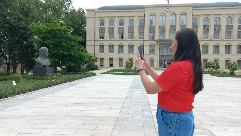 Dünya səyyahları Şuşa şəhəri ilə tanış olurlar<font color=red> - FOTOLAR</font>