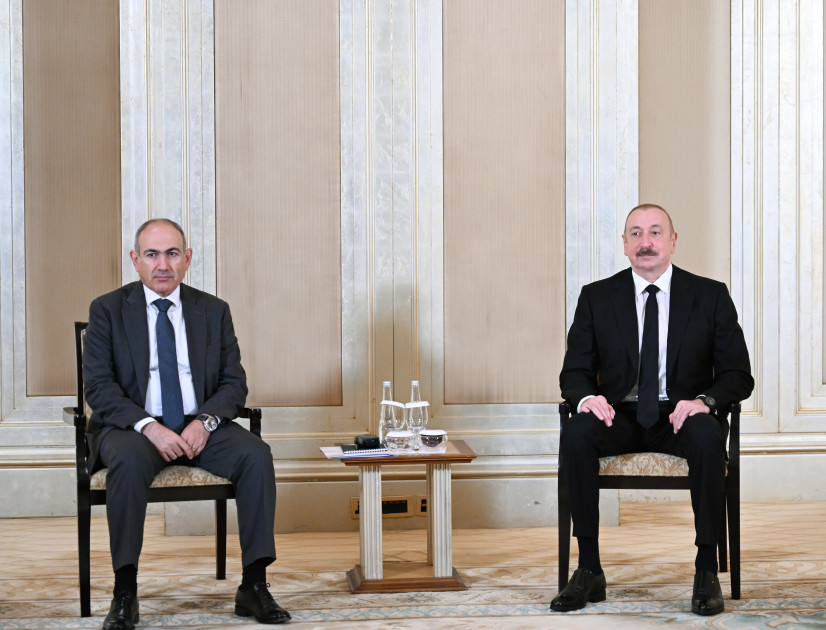 Əbu-Dabidə Azərbaycan Prezidenti İlham Əliyevin Ermənistanın Baş naziri Nikol Paşinyanla görüşü keçirilib<font color='red'> - YENİLƏNİB 2</font><font color=red> - FOTOLAR</font>