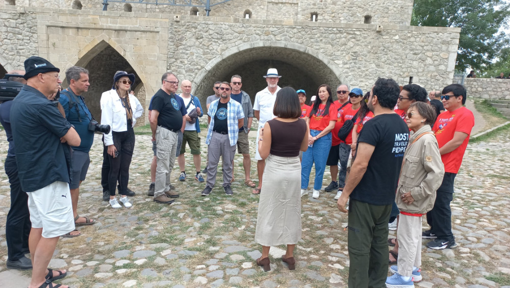 Beynəlxalq səyyahlar Şuşa şəhəri ilə tanış olublar<font color=red> - FOTOLAR</font>