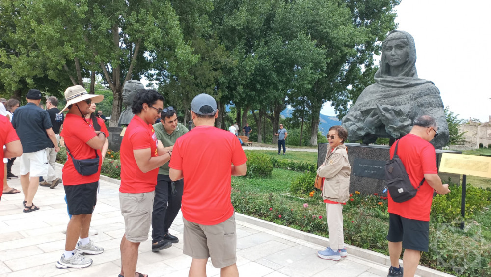 Beynəlxalq səyyahlar Şuşa şəhəri ilə tanış olublar<font color=red> - FOTOLAR</font>