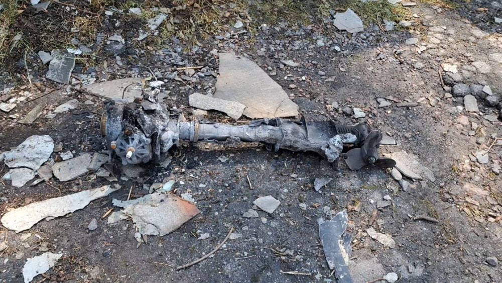 Kiyevə hücum zamanı kamikadze dronlardan biri Azərbaycan səfirliyinin yaxınlığına düşüb<font color=red> - FOTOLAR</font>