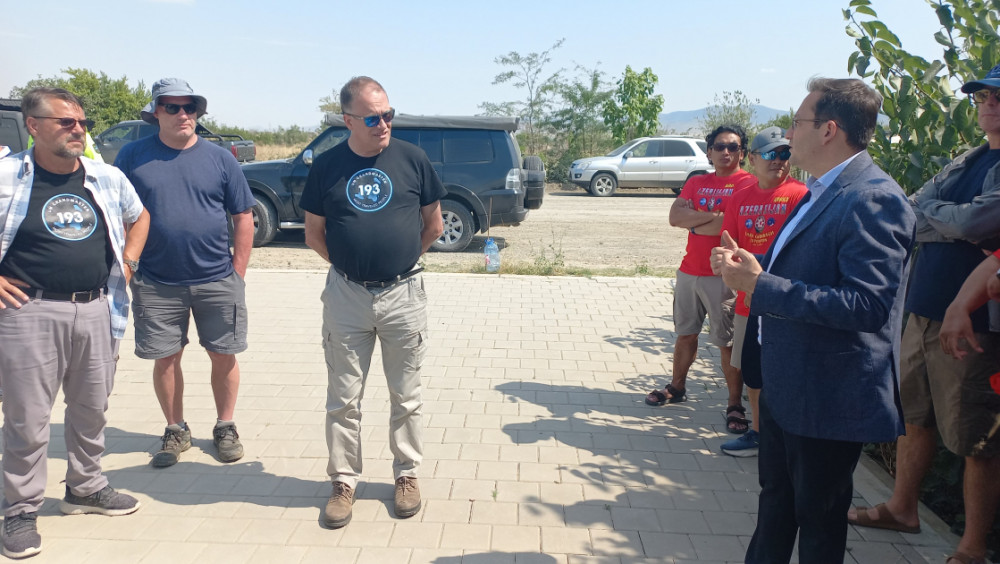 Dünya səyyahları Ağdamda<font color=red> - FOTOLAR</font>