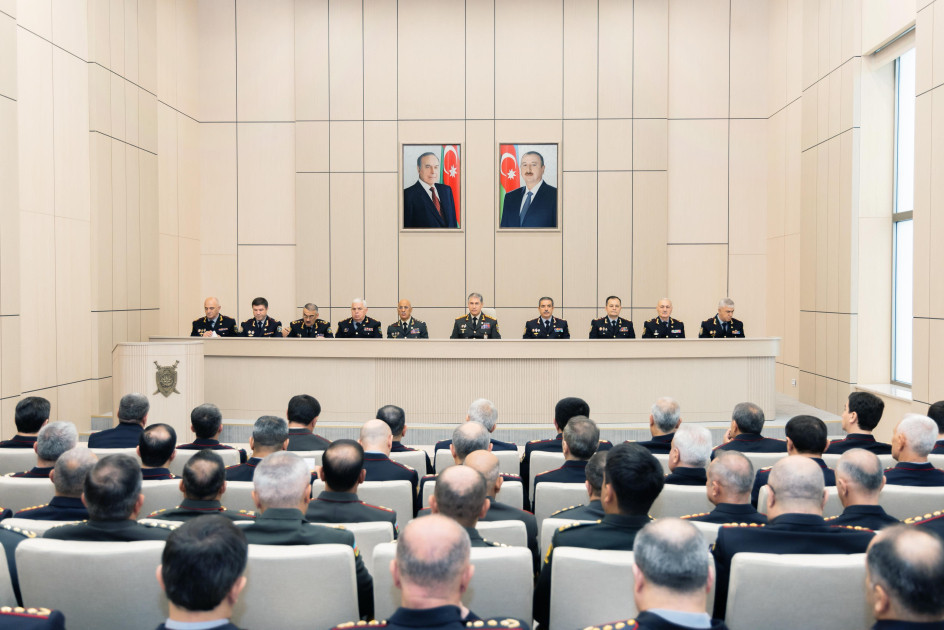 Daxili İşlər Nazirliyində altı ayın yekunları müzakirə olunub<font color=red> - FOTOLAR</font>