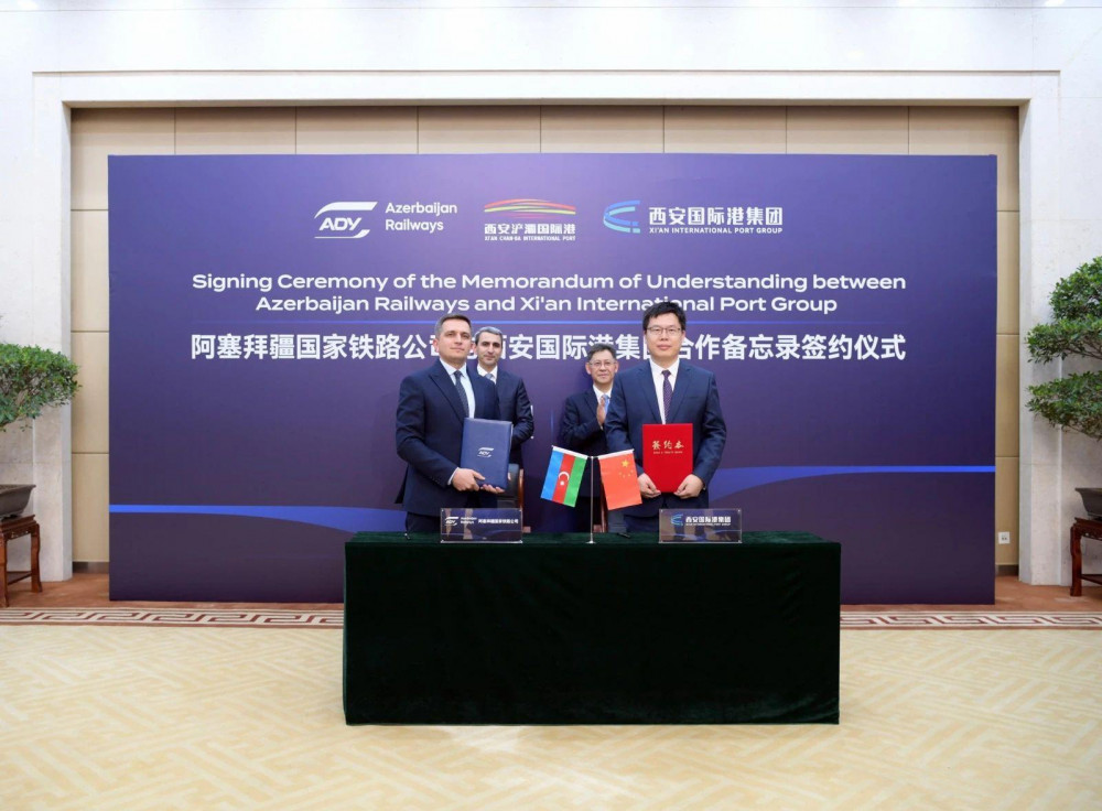 “Azərbaycan Dəmir Yolları” və Çin şirkəti Anlaşma Memorandumu imzalayıblar<font color=red> - FOTOLAR</font>