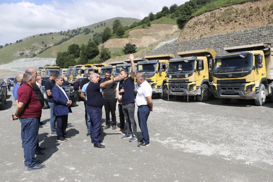 AAYDA sədri Kəlbəcər rayonunda həyata keçirilən yol layihələrinə baxış keçirib<font color=red> - FOTOLAR</font>