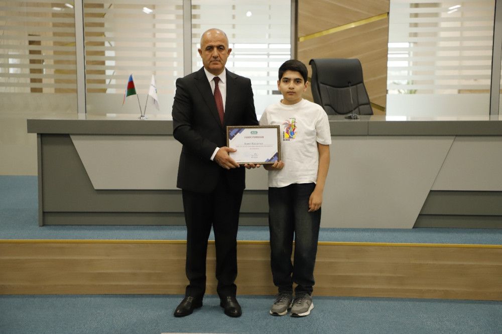 Ölkə və beynəlxalq arenalarda uğur qazanmış Naxçıvan idmançıları mükafatlabdırılıblar<font color=red> - FOTOLAR</font>