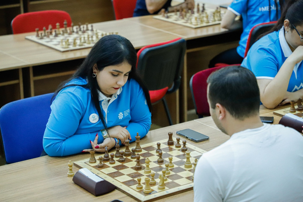 Naxçıvanda media nümayəndələri arasında şahmat birinciliyi keçirilib<font color=red> - VİDEO</font>