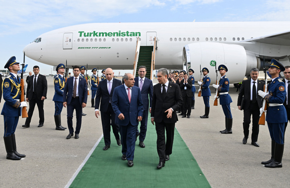 Türkmənistan Xalq Məsləhətinin sədri Azərbaycana səfərə gəlib<font color=red> - FOTOLAR</font>