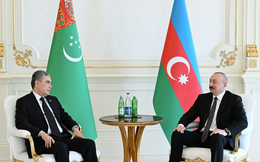 Azərbaycan Prezidenti İlham Əliyevin Türkmənistan Xalq Məsləhətinin sədri Qurbanqulu Berdiməhəmmədov ilə görüşü olub<font color=red> - FOTOLAR</font>