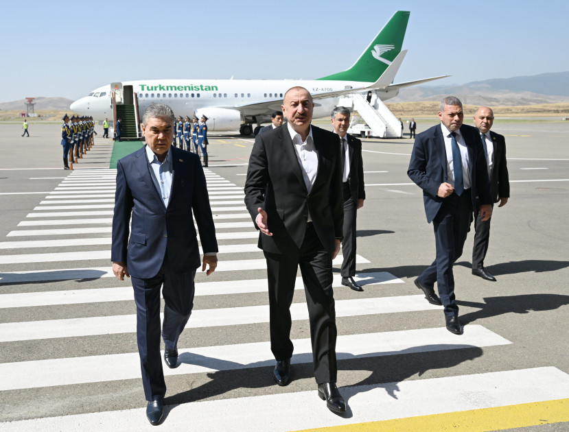 Türkmənistan Xalq Məsləhətinin sədri Qurbanqulu Berdiməhəmmədov Füzuli rayonuna gəlib<font color=red> - FOTOLAR</font>