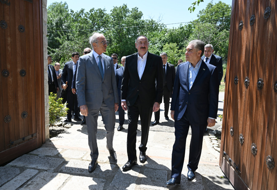 Prezident İlham Əliyev və Türkmənistan Xalq Məsləhətinin sədri Şuşada Bülbülün ev-muzeyində olublar<font color=red> - FOTOLAR</font>
