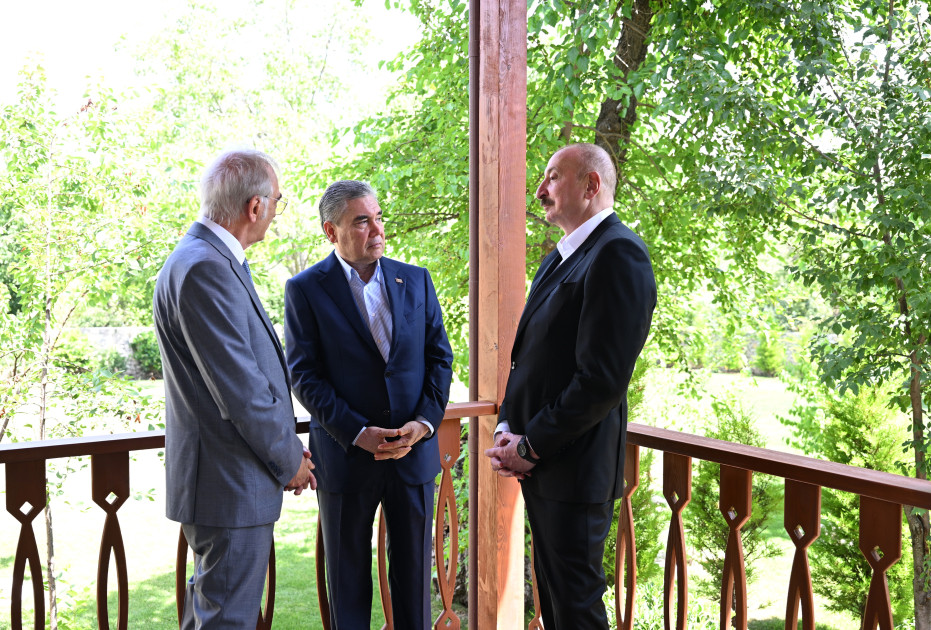 Prezident İlham Əliyev və Türkmənistan Xalq Məsləhətinin sədri Şuşada Bülbülün ev-muzeyində olublar<font color=red> - FOTOLAR</font>