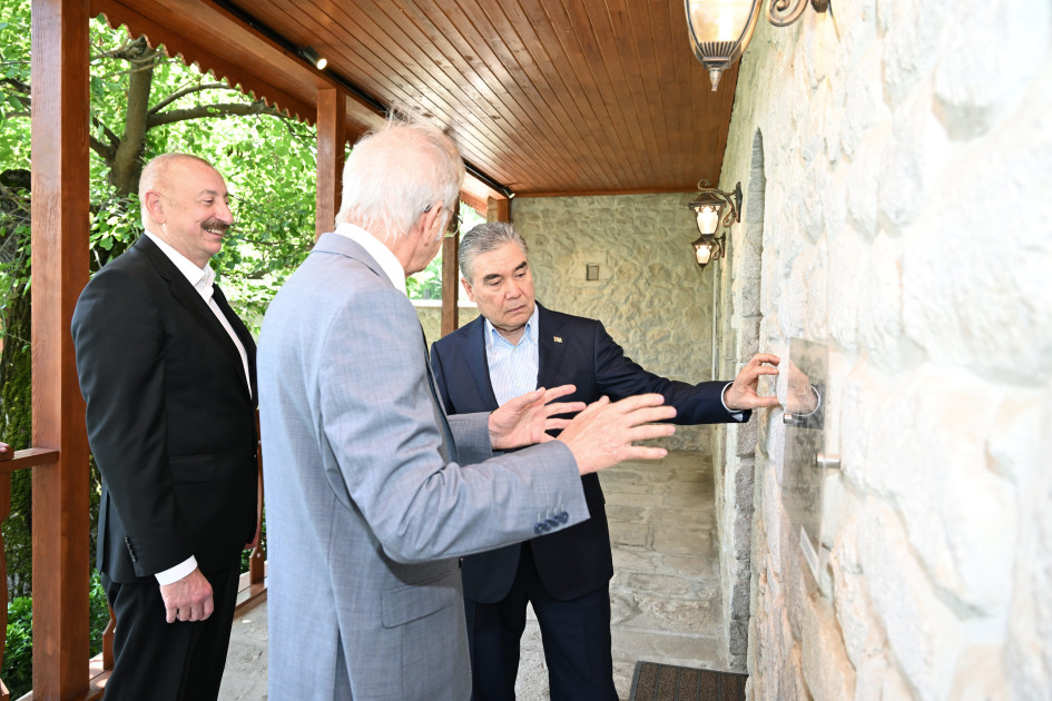 Prezident İlham Əliyev və Türkmənistan Xalq Məsləhətinin sədri Şuşada Bülbülün ev-muzeyində olublar<font color=red> - FOTOLAR</font>