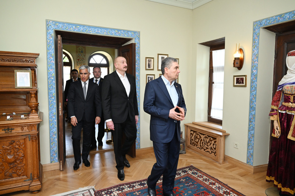 Prezident İlham Əliyev və Qurbanqulu Berdiməhəmmədov Şuşada Mehmandarovların malikanə kompleksində olublar<font color=red> - FOTOLAR</font>