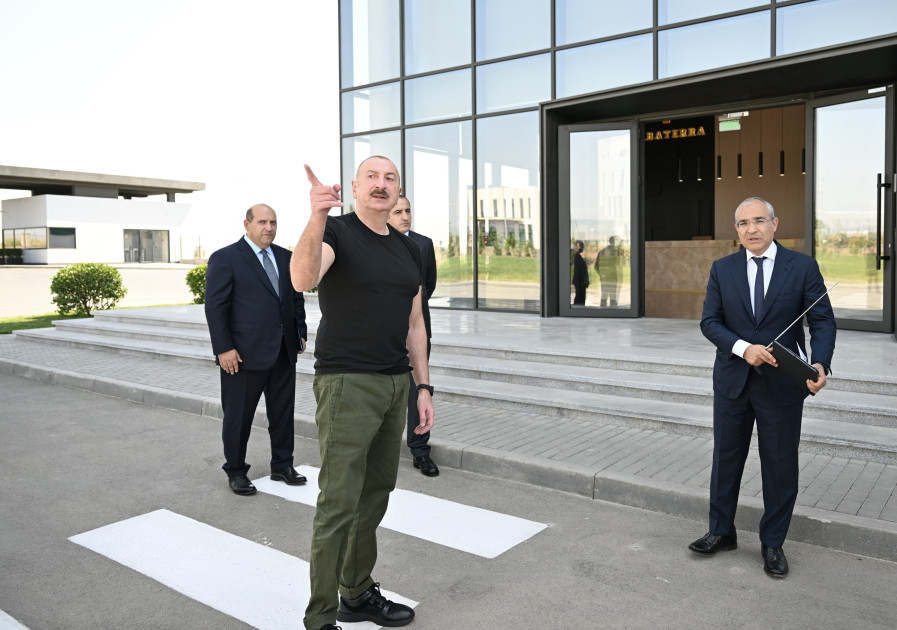 Prezident İlham Əliyev Ağdam Sənaye Parkında tütün məmulatlarının istehsalı müəssisəsinin açılışında iştirak edib<font color=red> - FOTOLAR</font>