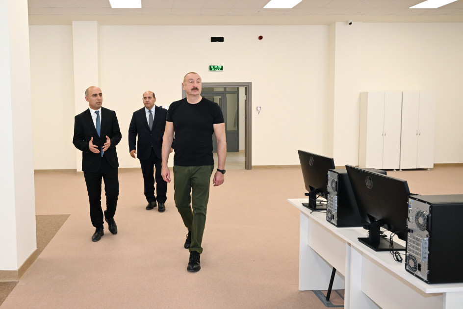 Ağdam şəhər 1 nömrəli tam orta məktəbin binasının açılışı olub<font color=red> - FOTOLAR</font>