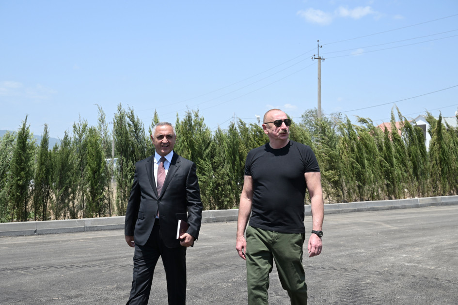 Prezident İlham Əliyev Xocalının Təzəbinə kəndində görülən işlərlə tanış olub<font color=red> - FOTOLAR</font>