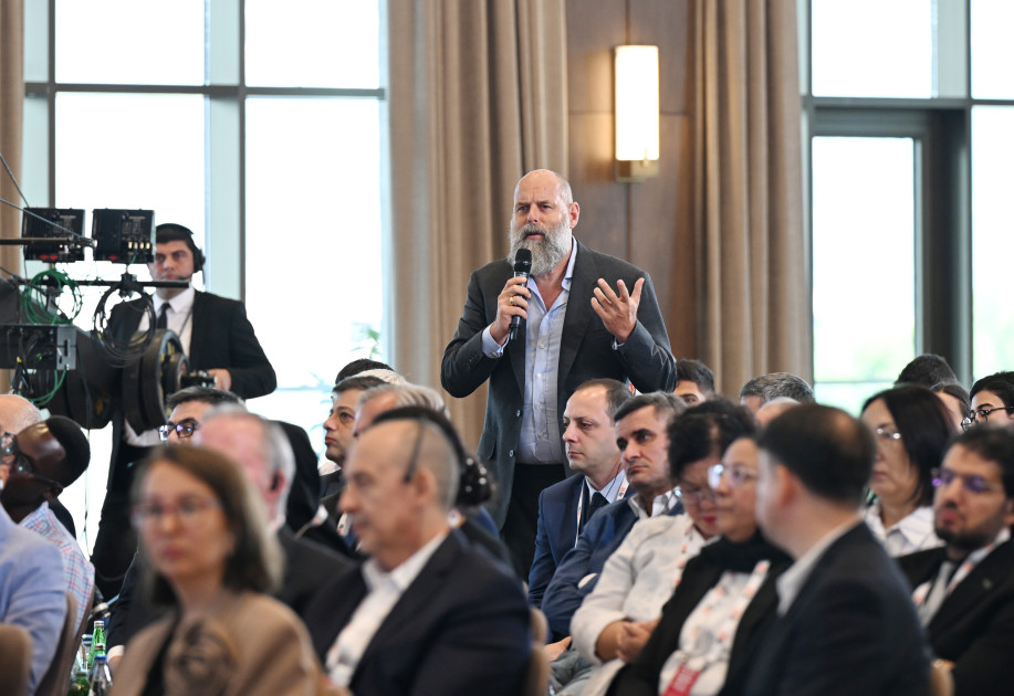 III Şuşa Qlobal Media Forumunun iştirakçıları ilə görüş keçirilir Prezident İlham Əliyev görüşdə iştirak edir<font color='red'> - YENİLƏNİB</font><font color=red> - FOTOLAR</font>
