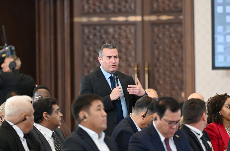 III Şuşa Qlobal Media Forumunun iştirakçıları ilə görüş keçirilir Prezident İlham Əliyev görüşdə iştirak edir<font color='red'> - YENİLƏNİB</font><font color=red> - FOTOLAR</font>