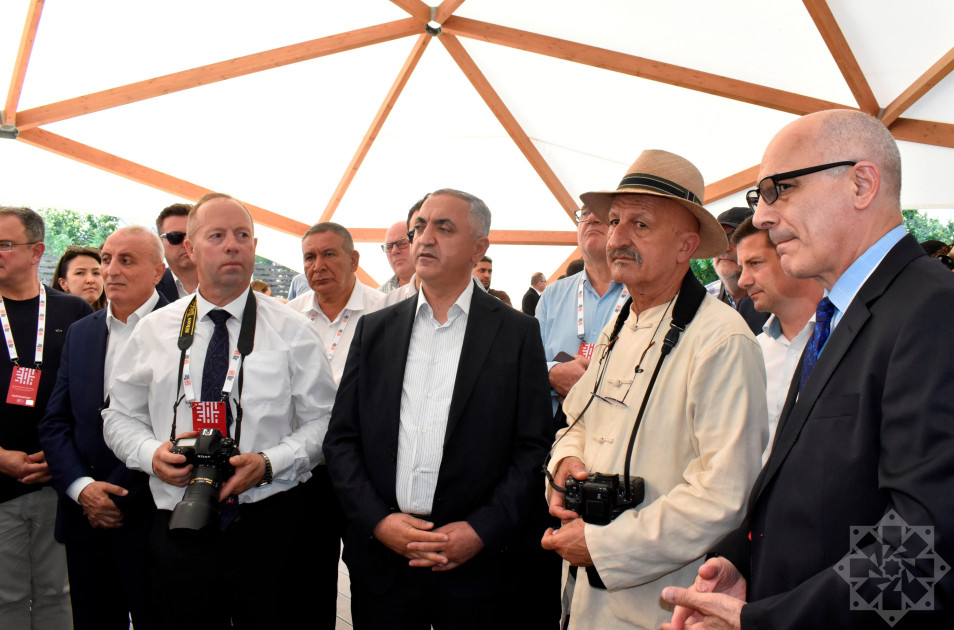 III Şuşa Qlobal Media Forumunun iştirakçıları Xocalıda<font color=red> - FOTOLAR</font>