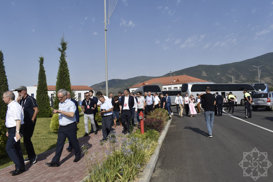 III Şuşa Qlobal Media Forumunun iştirakçıları Xocalıda<font color=red> - FOTOLAR</font>