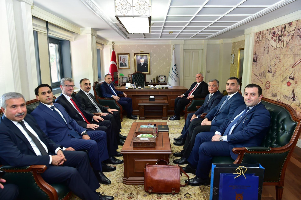 Kamran Əliyev Türkiyədə bir sıra şəxslərlə görüşüb, əməkdaşlıq imkanları müzakirə olunub<font color=red> - FOTOLAR</font>