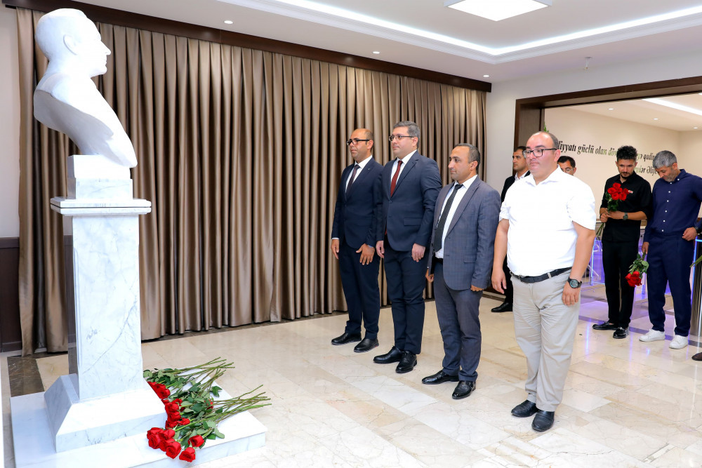 İqtisadiyyat Nazirliyində milli mətbuatın 150 illik yubileyinə həsr olunmuş tədbir keçirilib<font color=red> - FOTOLAR</font>