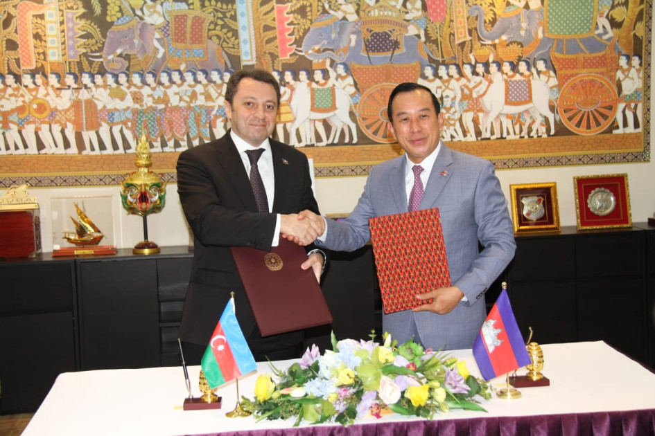 Azərbaycan-Kamboca Xarici İşlər nazirlikləri arasında siyasi məsləhətləşmələrin dördüncü iclası keçirilib<font color=red> - FOTOLAR</font>