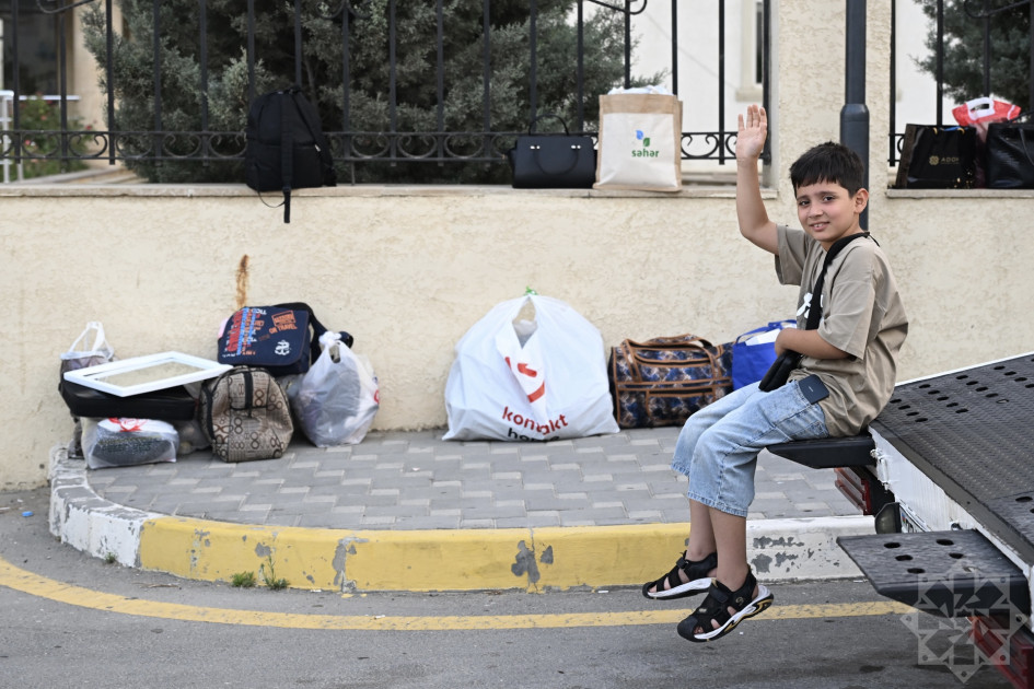 Ağdamın Xıdırlı kəndinə və Cəbrayıl şəhərinə növbəti köç karvanı yola salınıb<font color=red> - FOTOLAR</font>