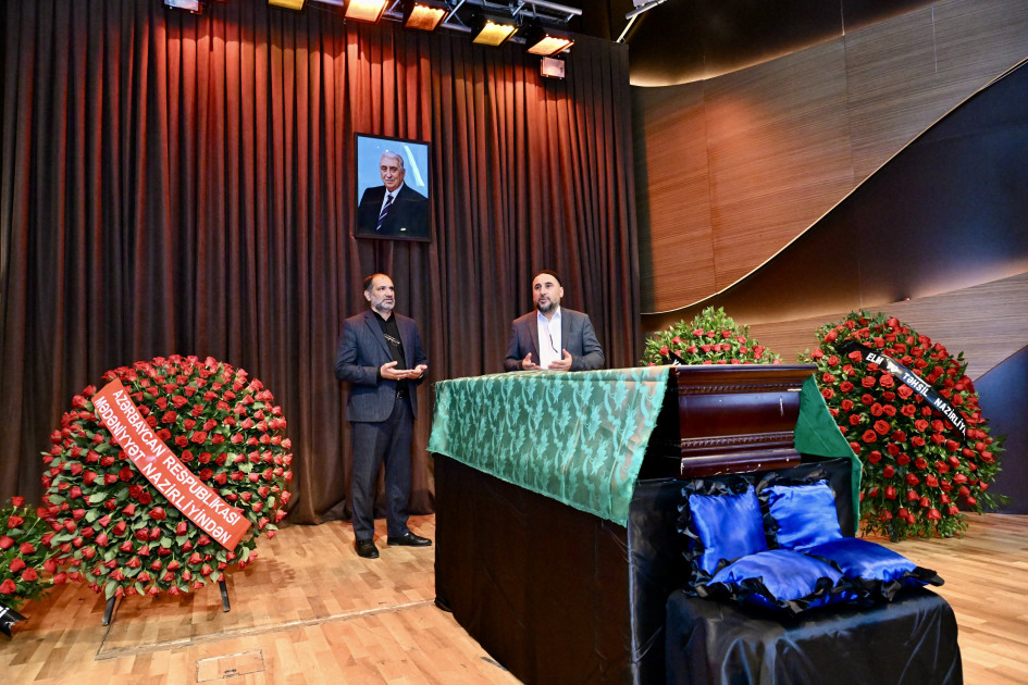 Xalq artisti Arif Babayevlə vida mərasimi keçirilib <font color='red'> - YENİLƏNİB</font><font color=red> - FOTOLAR</font>