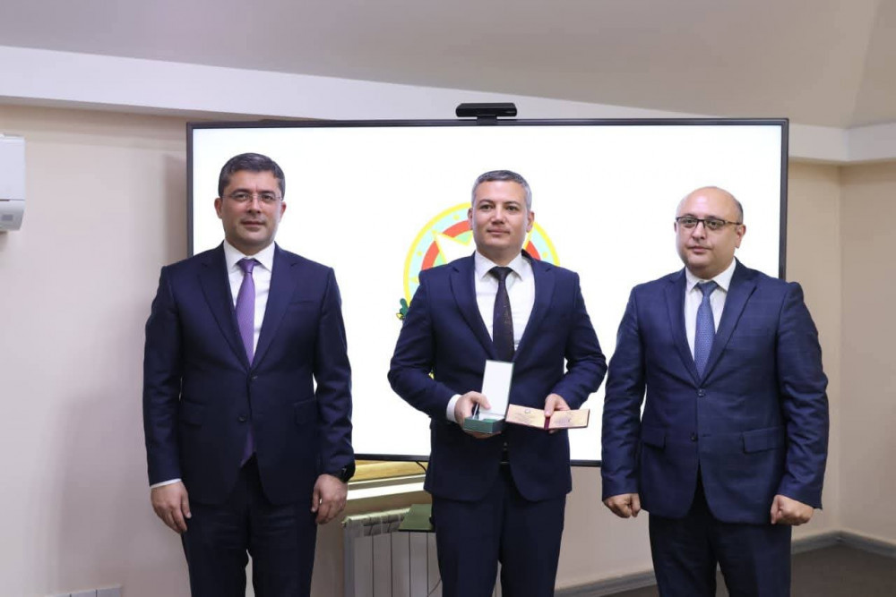 Naxçıvan televiziyasının əməkdaşlarına "Tərəqqi" medalları təqdim olunub<font color=red> - FOTOLAR</font>