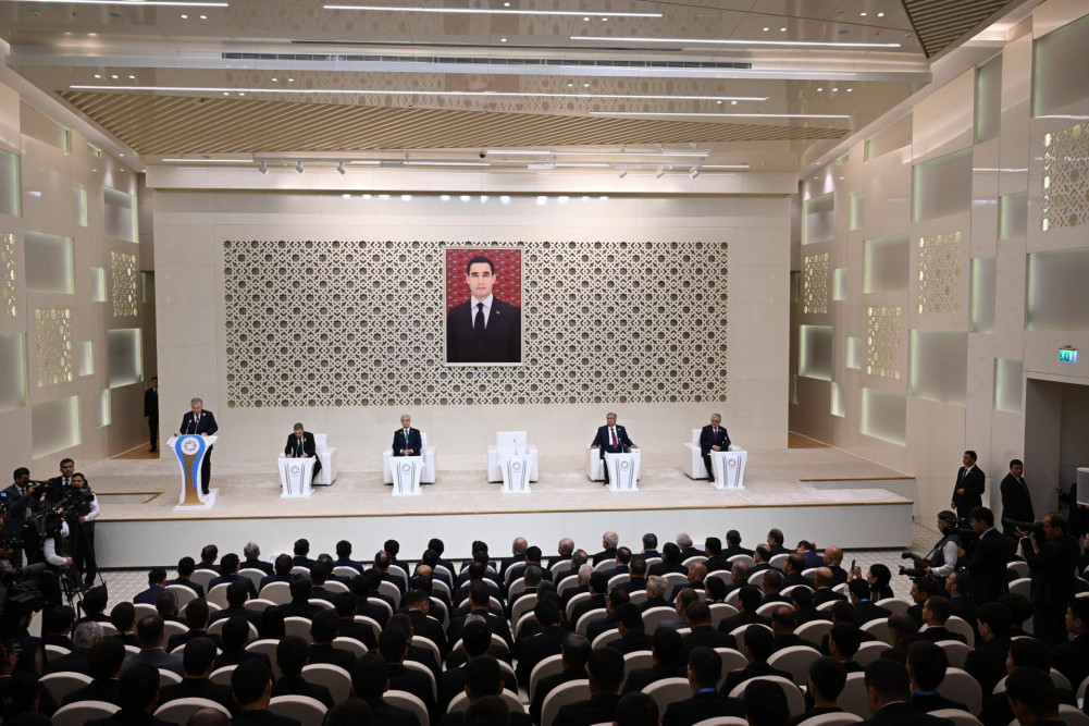 Əli Əsədov Mərkəzi Asiya ölkələri dövlət başçılarının məşvərət görüşünə hazırlıq iclasında iştirak edib<font color=red> - FOTOLAR</font>