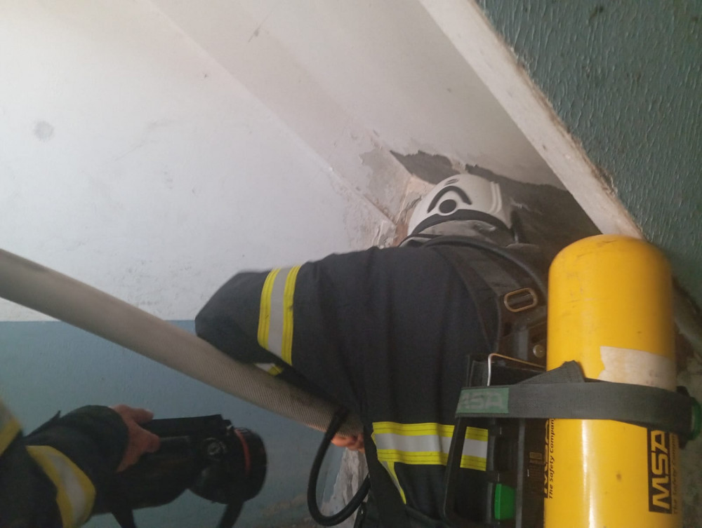 Naxçıvan şəhərində yaşayış binasında yanğın olub, sakinlər təxliyə olunub<font color=red> - FOTOLAR</font>