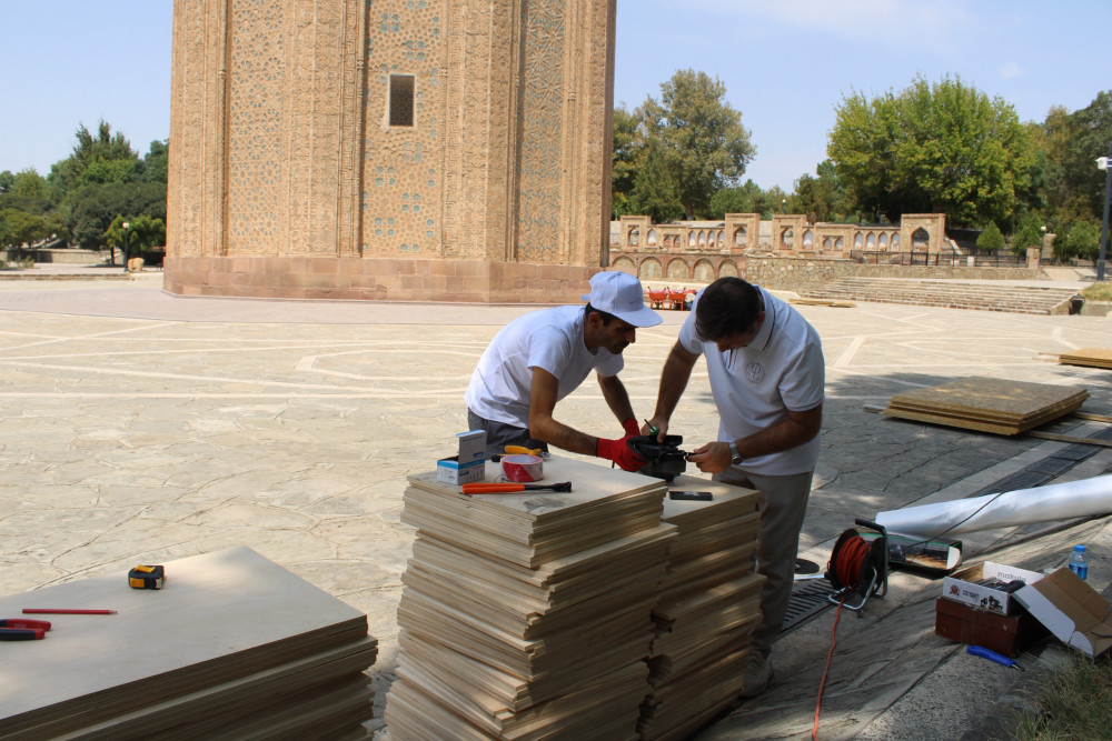 Möminə xatun türbəsinin bərpasına başlanılıb<font color=red> - FOTOLAR</font>