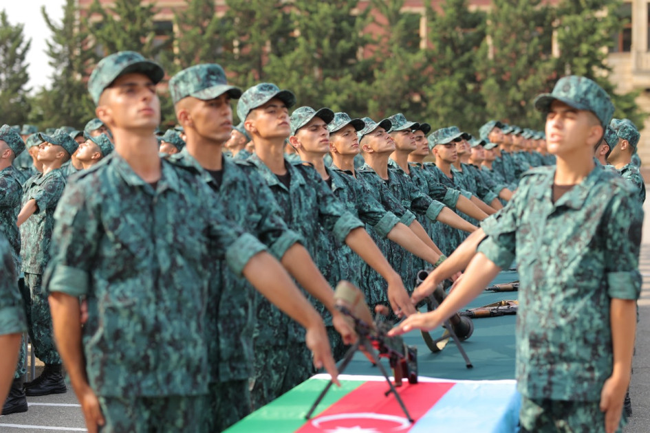 DSX-nin gənc əsgərləri Vətənə sədaqət andı içiblər<font color=red> - FOTOLAR</font>