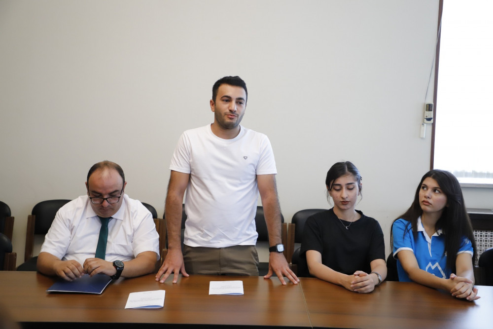 Naxçıvanda gənclərlə informasiya təhlükəsizliyi mövzusunda görüş keçirilib <font color=red> - FOTOLAR</font>