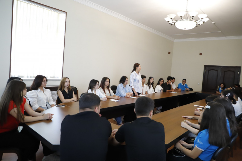 Naxçıvanda gənclərlə informasiya təhlükəsizliyi mövzusunda görüş keçirilib <font color=red> - FOTOLAR</font>