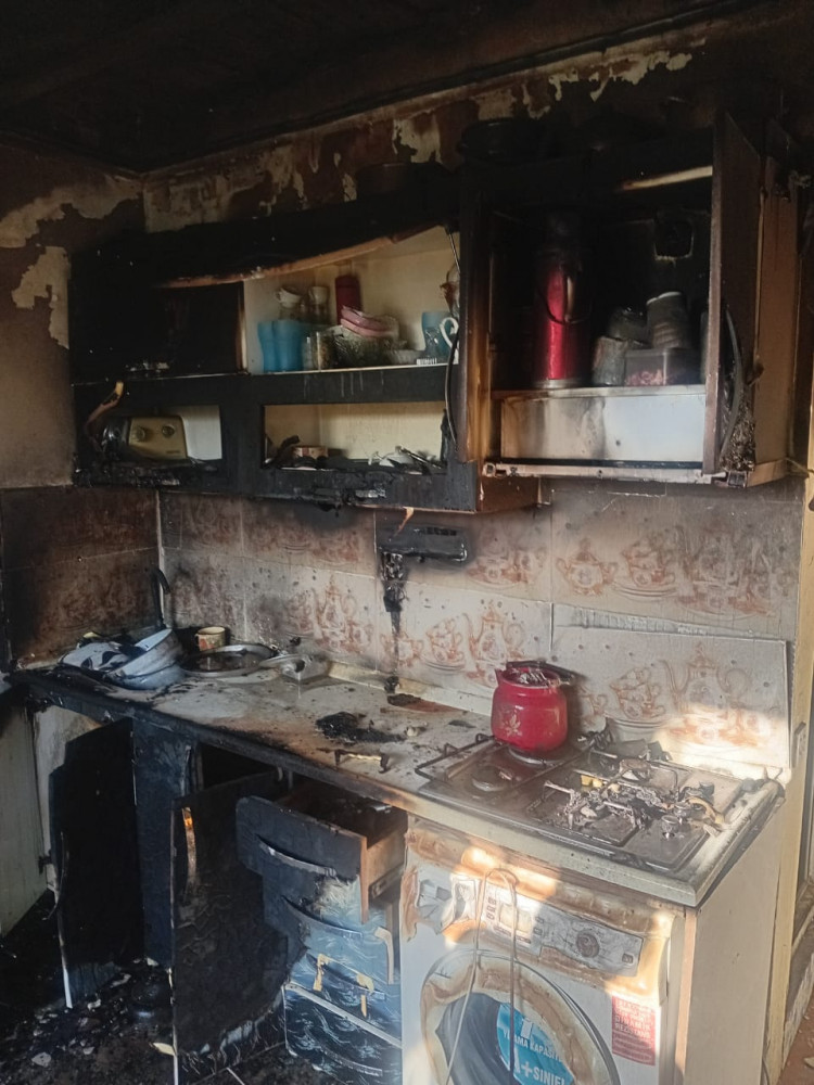 Şərur rayonunun Axaməd kəndində fərdi yaşayış evində yanğın olub - FOTOLAR<font color=red> - FOTOLAR</font>