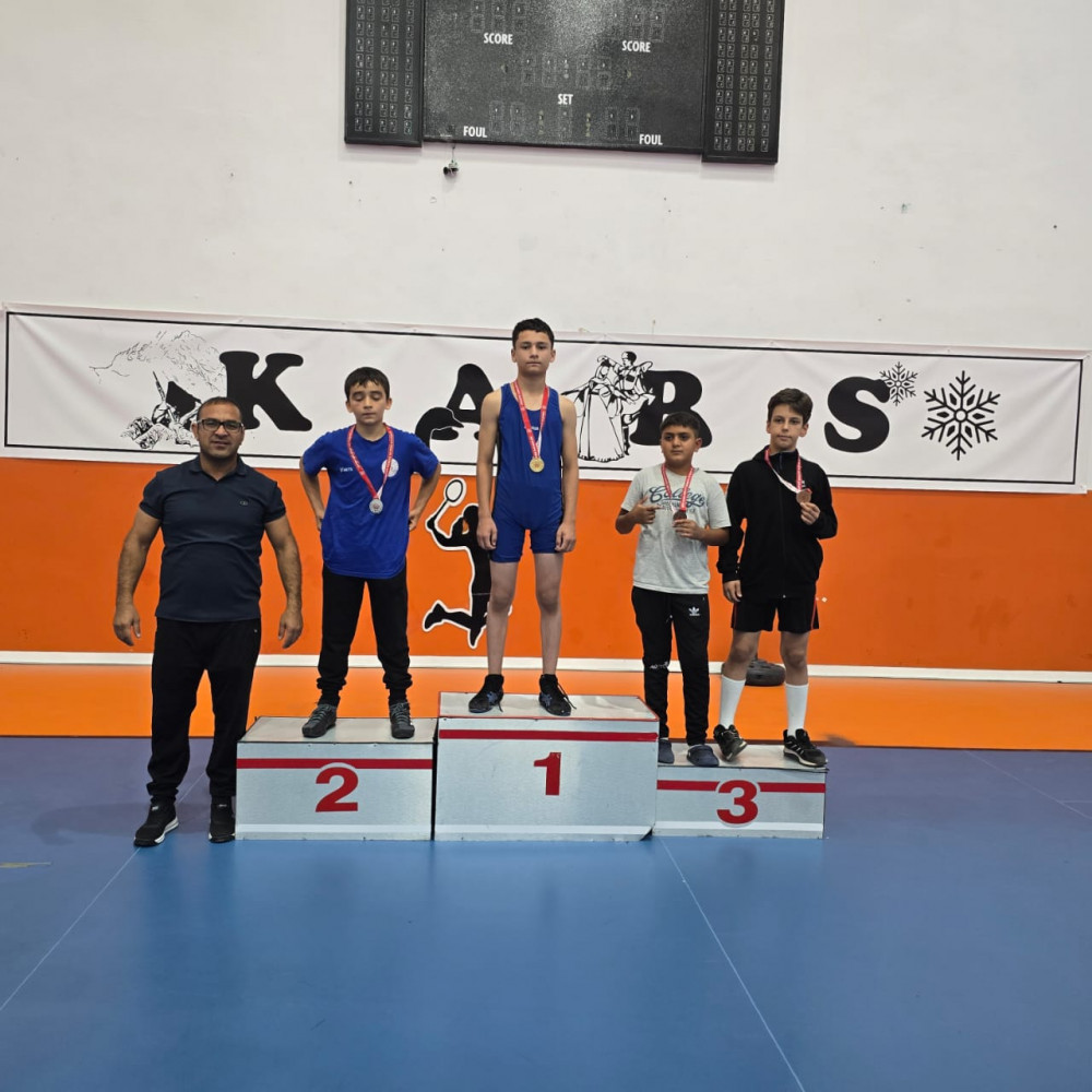 Naxçıvanlı güləşçilər Türkiyədə keçirilən “Ani Cup” turnirində 17 qızıl medal qazanıblar<font color=red> - FOTOLAR</font>