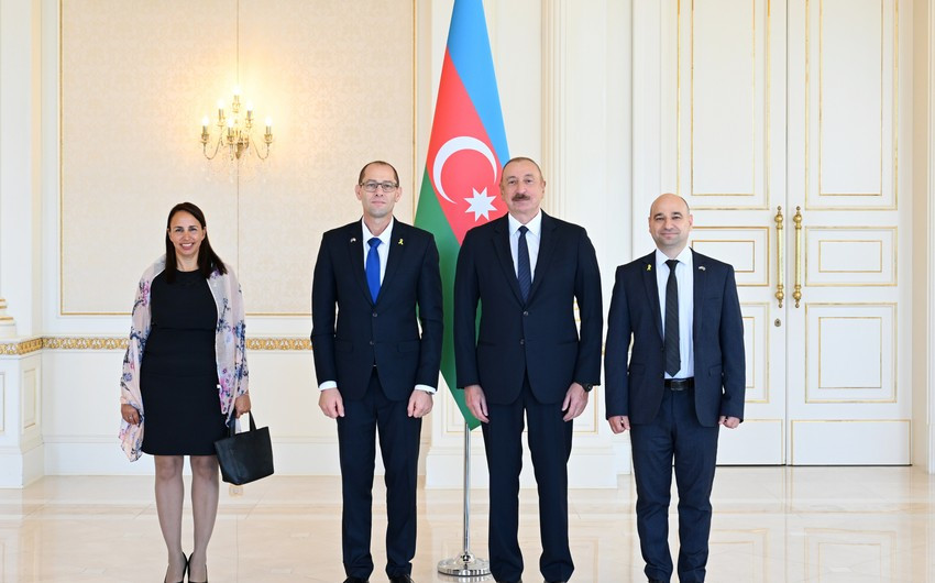 İlham Əliyev İsrailin Azərbaycandakı yeni səfirinin etimadnaməsini qəbul edib<font color=red> - FOTOLAR</font>