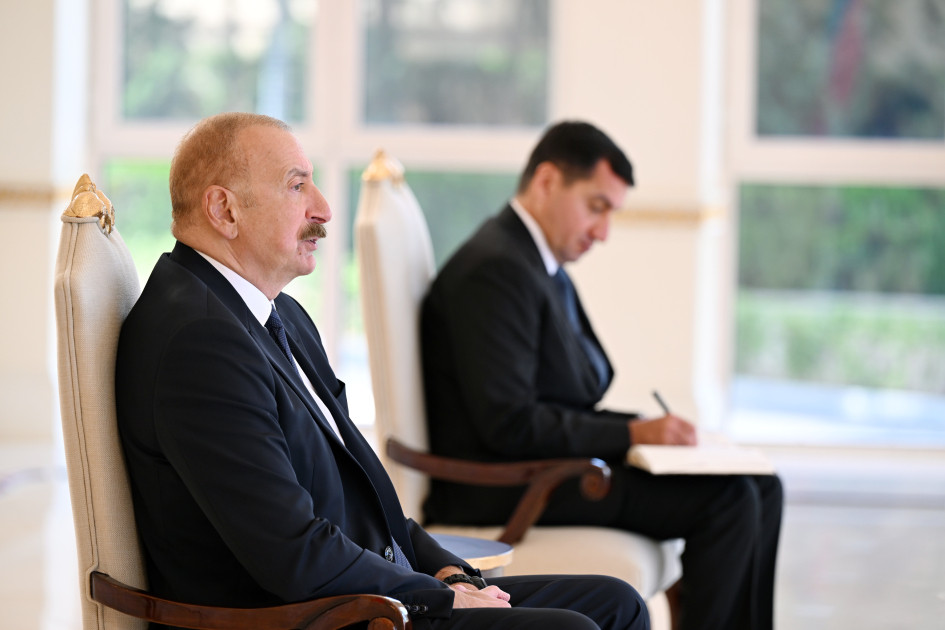 Prezident İlham Əliyev Slovakiyanın Azərbaycanda yeni təyin olunmuş səfirinin etimadnaməsini qəbul edib<font color=red> - FOTOLAR</font>