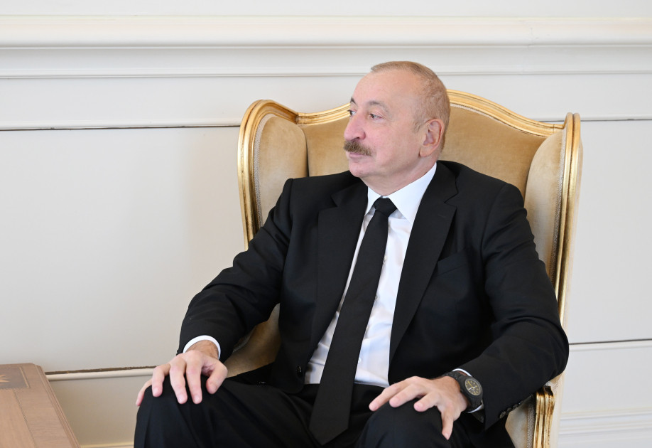 Prezident İlham Əliyev “The Goldman Sachs Group Inc.” şirkətinin qlobal məsələlər üzrə prezidentini qəbul edib<font color=red> - FOTOLAR</font>