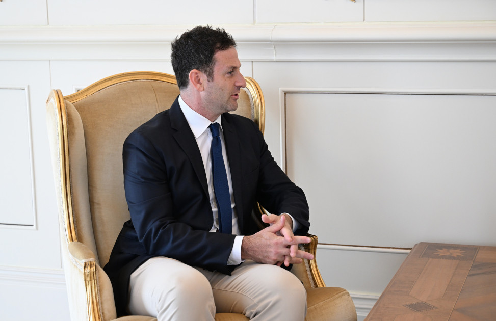 Prezident İlham Əliyev “The Goldman Sachs Group Inc.” şirkətinin qlobal məsələlər üzrə prezidentini qəbul edib<font color=red> - FOTOLAR</font>