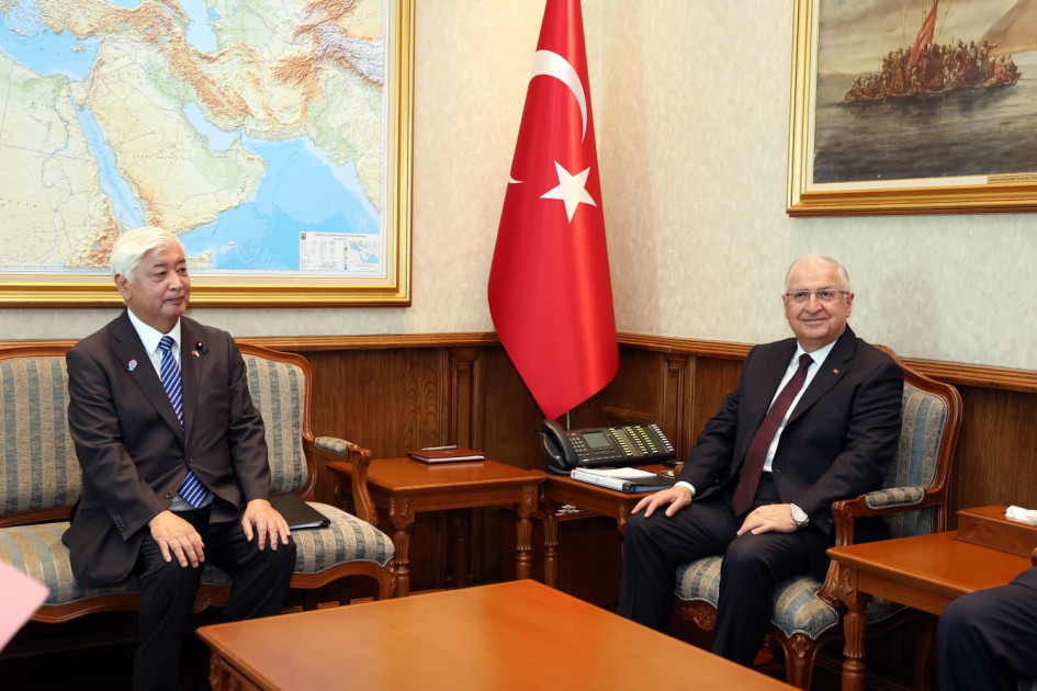 Türkiyə ilə Yaponiya arasında müdafiə sahəsində əməkdaşlıq müzakirə olunur<font color=red> - FOTOLAR</font>