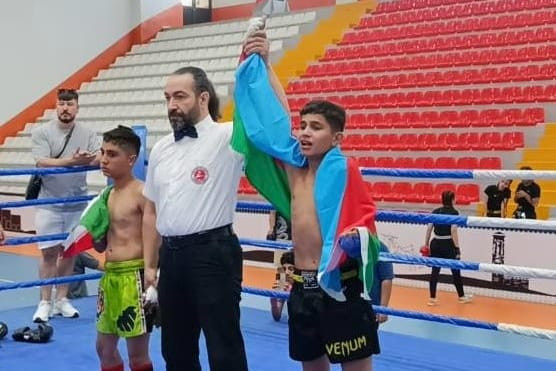 Naxçıvanlı kikboksçular Qarsdan 23 medalla qayıdıblar<font color=red> - FOTOLAR</font>