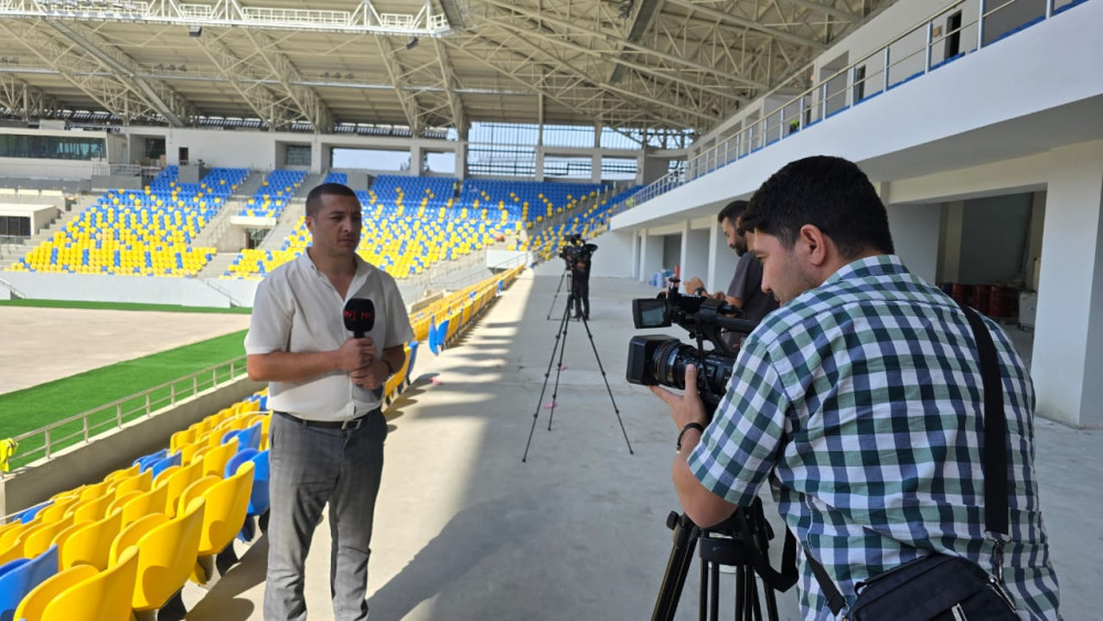 Gəncə şəhər stadionuna mediatur təşkil edilib<font color=red> - FOTOLAR</font>