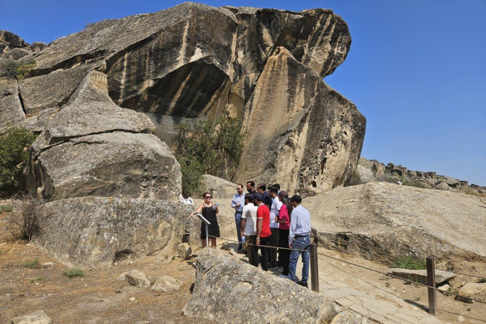 Pakistanın turizm şirkətlərinin nümayəndələri Azərbaycana səfər edib<font color=red> - FOTOLAR</font>